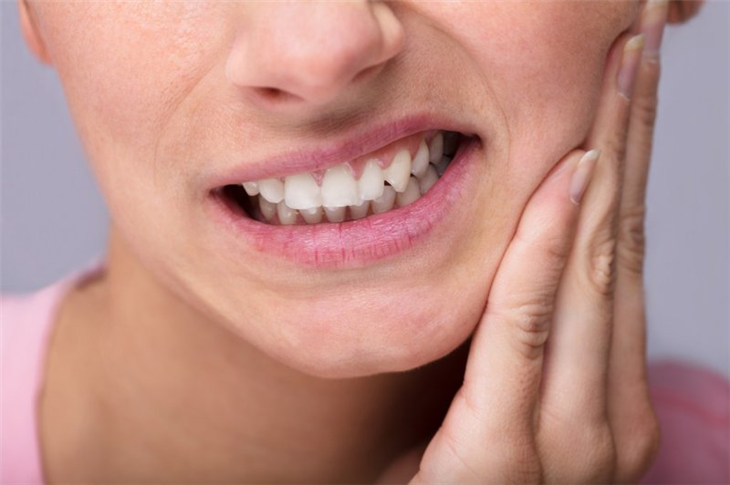 Muối giúp giảm đau răng