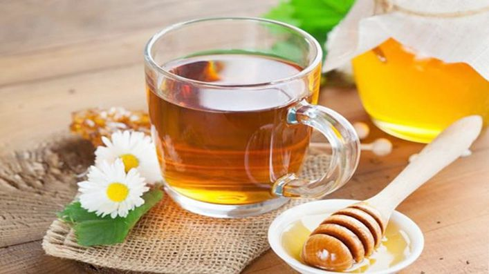 Mật ong và trà tươi giúp cải thiện chảy máu chân răng