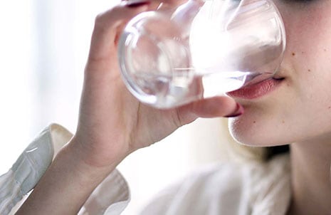 Uống nước giúp thanh lọc độc tố trong cơ thể, cải thiện dị ứng