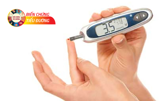 Kiểm tra đường huyết thường xuyên để kiểm tra nồng độ đường trong máu