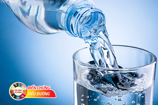 Nước lọc – sự lựa chọn đồ uống tốt nhất cho người bệnh tiểu đường