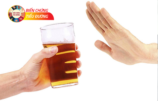 Từ chối uống rượu là một cách phòng ngừa biến chứng bệnh tiểu đường.