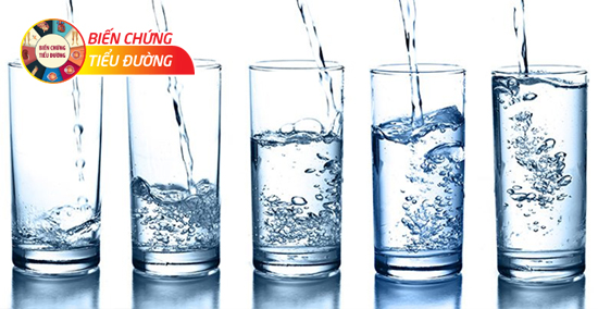 Uống 2 lít nước/ngày giúp người tiểu đường kiểm soát đường huyết tốt hơn
