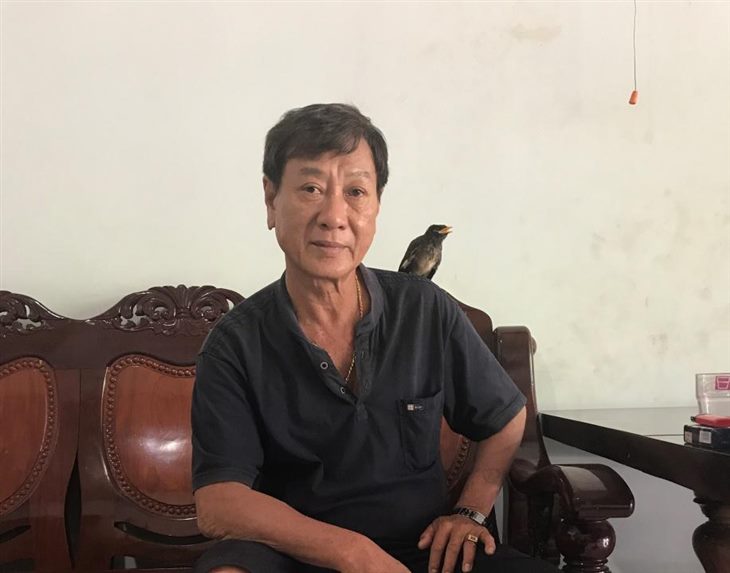 Ông Ngô Tấn Xuân trong buổi gặp gỡ phóng viên sau khi đã cải thiện tình trạng vảy nến