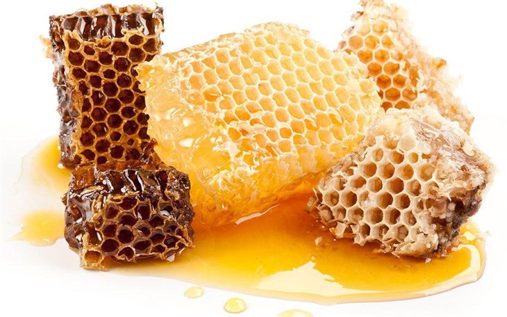 Sáp ong không chỉ có tác dụng làm đẹp mà còn cải thiện tình trạng hôi miệng hiệu quả