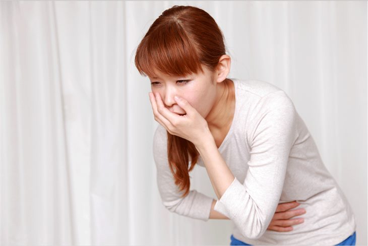 Dùng thuốc giảm đau thường xuyên có thể dẫn đến đau dạ dày