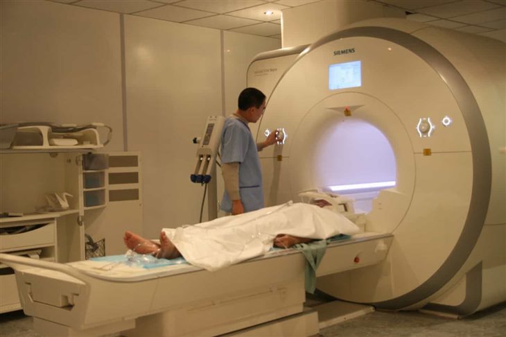 Chụp MRI cột sống thắt lưng là gì?