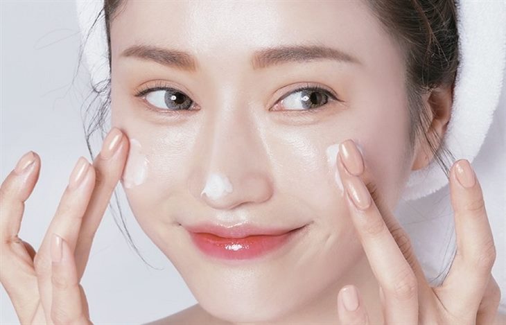 Dưỡng ẩm da để tránh eczema khởi phát