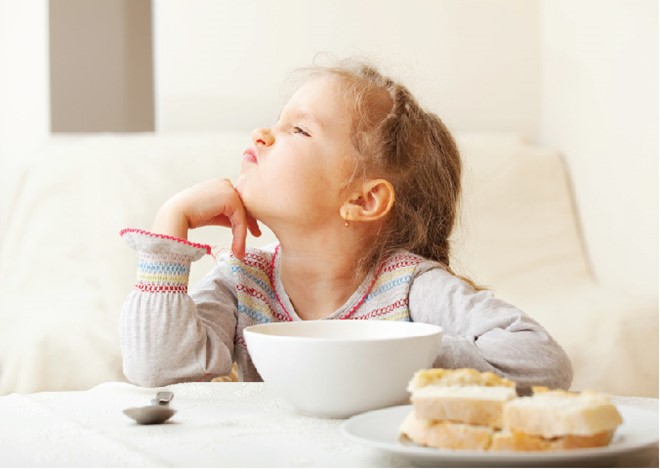 Trẻ thường chán ăn, mệt mỏi khi nhiễm virus thuỷ đậu