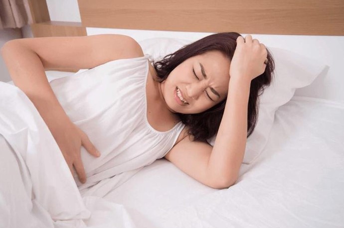 Lạc nội mạc tử cung gây đau bụng kinh dữ dội