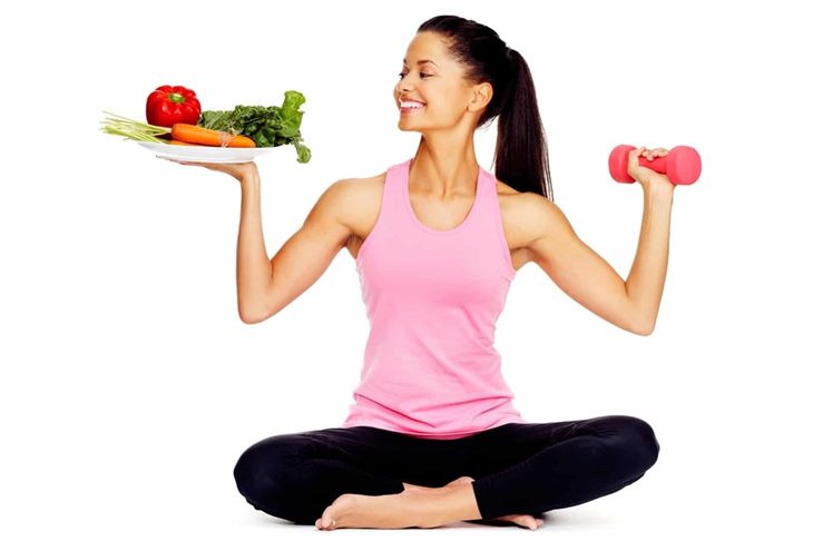 Tăng cường vận động và ăn nhiều rau xanh để điều hoà kinh nguyệt