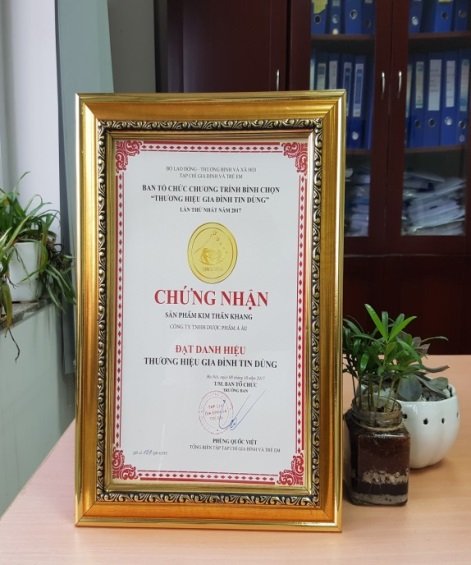 Hình ảnh giải thưởng của Kim Thần Khang