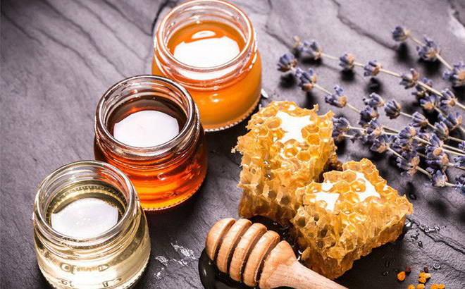 Mật ong giúp cải thiện triệu chứng bệnh vảy nến