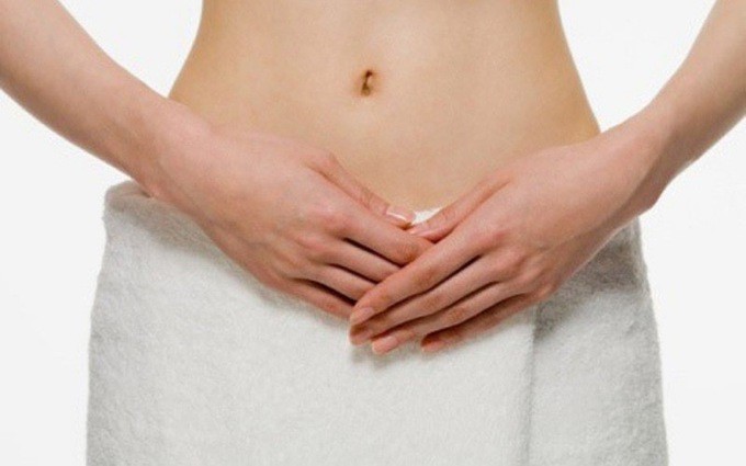 Vảy nến vùng kín có thể xuất hiện tại nhiều vị trí quanh bộ phận sinh dục