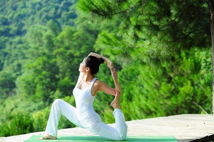 Yoga có thể giúp giảm đau bụng kinh 