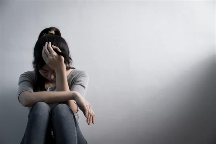 Những người mắc bệnh vảy nến nghiêm trọng có nguy cơ bị trầm cảm, lo lắng
