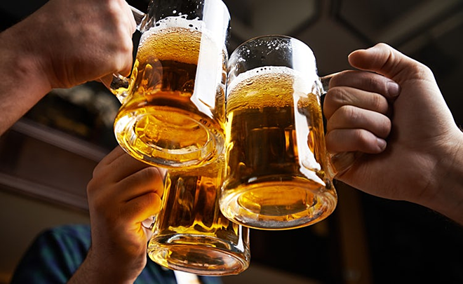 Các loại chất kích thích, bia, rượu không tốt cho người bị bướu tuyến giáp lành tính