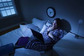 Thức khuya ảnh hưởng đến chất lượng giấc ngủ