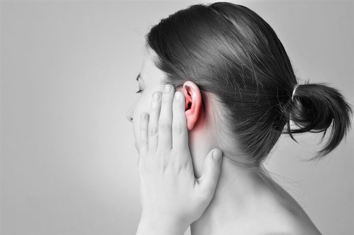 Có nhiều nguyên nhân gây tiếng i i trong tai