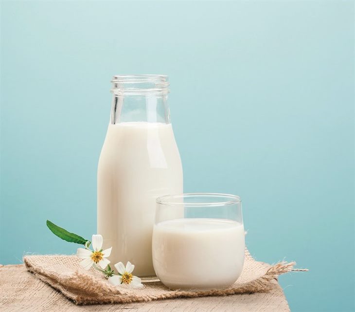   Người bị suy thận có nên uống sữa không?