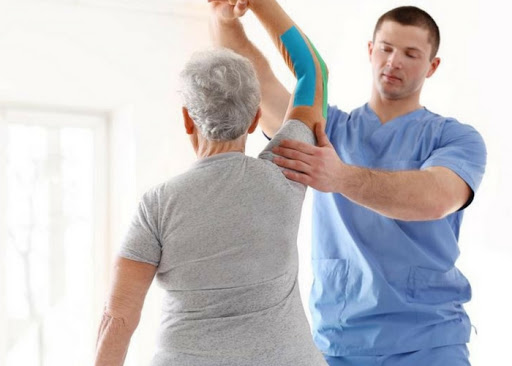 Vật lý trị liệu giúp cải thiện đau nhức bắp tay