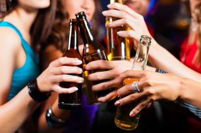 Người thường xuyên sử dụng rượu, bia là nhóm nguy cơ cao khó có con
