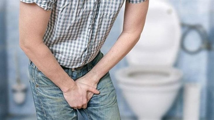    Rò rỉ nước tiểu ở nam giới là bệnh gì?