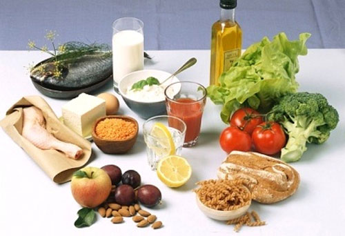    Chế độ ăn uống hợp lý giúp cải thiện tình trạng tiểu nhiều