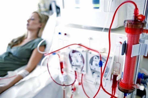   Người bệnh suy thận cấp có thể nhận chỉ định lọc máu