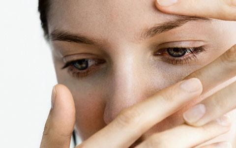 Bệnh vảy nến có thể ảnh hưởng đến mắt