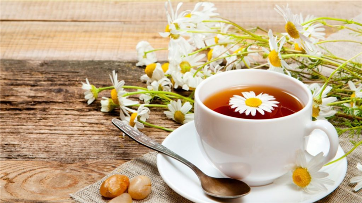 Một tách trà hoa cúc là sự lựa chọn hữu ích cho giấc ngủ 