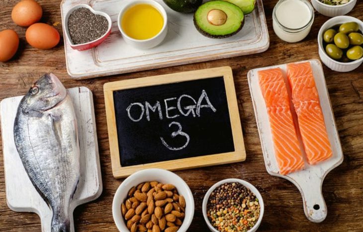 Nên ăn các thực phẩm có nguồn omega 3  khi bị đa nang buồng trứng