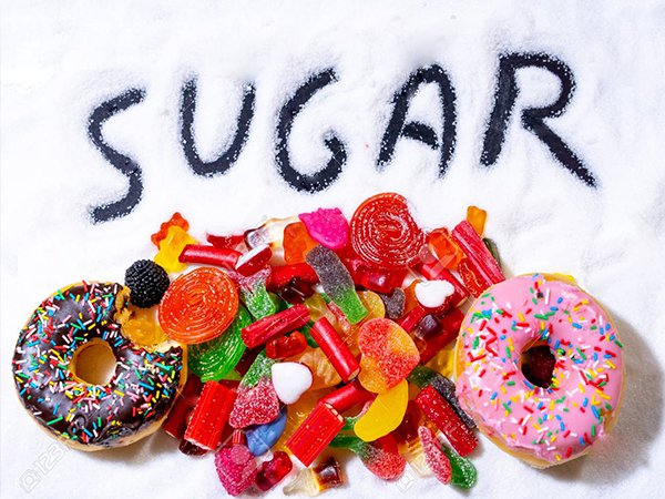 Đồ ăn nhiều đường không tốt cho người mắc bệnh u xơ tử cung
