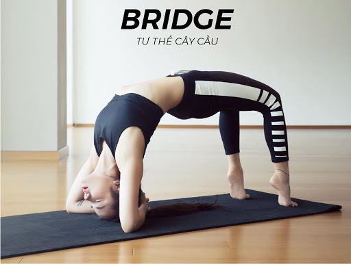 Tư thế yoga cây cầu giúp giảm căng thẳng