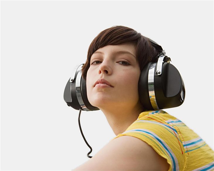 Tai nghe: Nguyên nhân gây nghe kém, ù tai