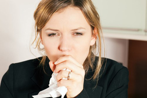 Bệnh phổi tắc nghẽn mãn tính có thể gây khản tiếng