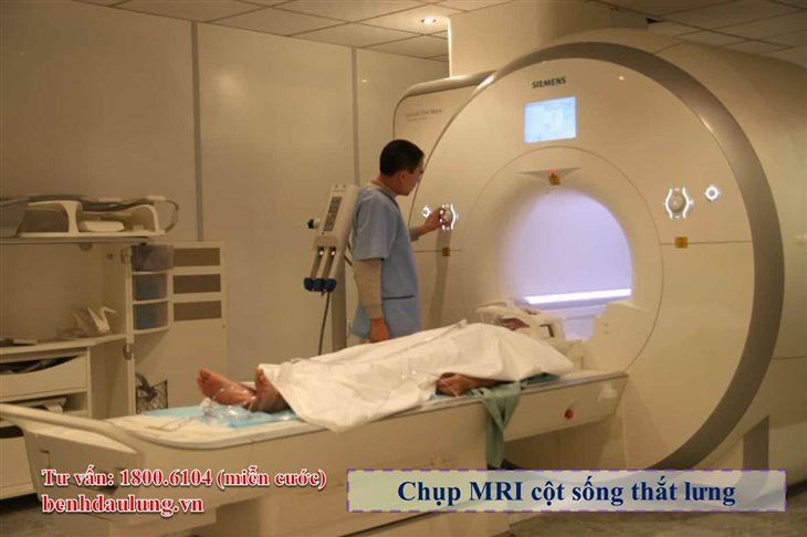 Chụp MRI cột sống thắt lưng có nguy hiểm không?