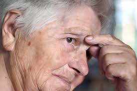 Bệnh rối loạn lo âu ở người già nếu không được điều trị sớm có thể gây ảnh hưởng như thế nào?