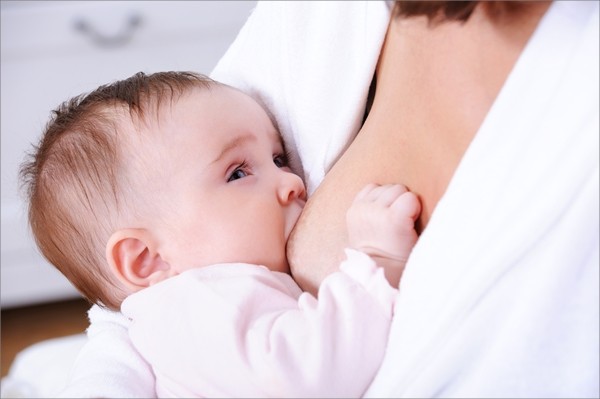 Mách mẹ 3 cách chữa đau họng hiệu quả cho trẻ tại nhà - XEM NGAY! 