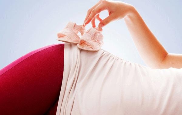 Việc mổ lấy thai có phải là nguyên nhân gây ra lạc nội mạc tử cung hay không?