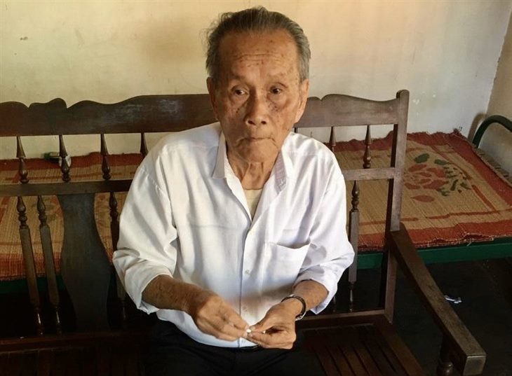 Cụ ông 86 tuổi cải thiện đau nhức vì thoái hóa đốt sống lưng, yêu đời làm thơ cảm ơn Cốt Thoái Vương!