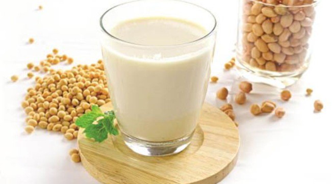 Uống sữa đậu nành có giúp cung cấp được đủ lượng lunasin cần thiết không?