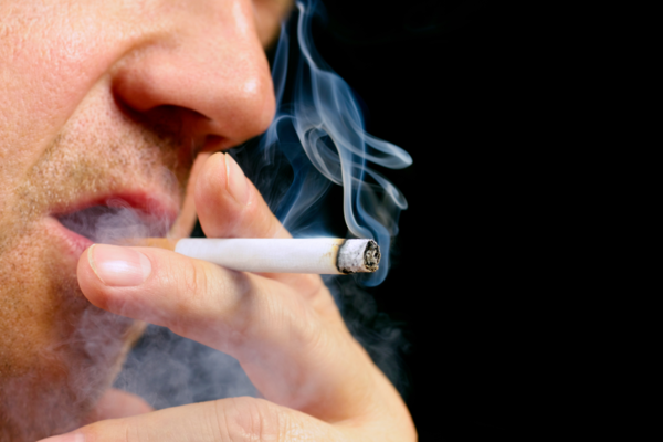 Hút thuốc lá nhiều có nguy cơ mắc ung thư phổi không?