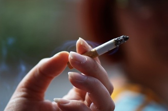 Nguy cơ mắc ung thư phổi ở người hút thuốc lá thụ động có cao không?