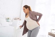Đau lưng khi mang thai có nguy hiểm không? GS. TS Nguyễn Văn Chương giải đáp