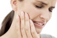 Bị buồn nôn khi đánh răng là do đâu và phải làm sao để khắc phục?