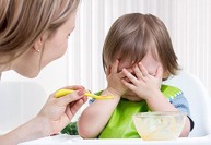 Nguyên nhân khiến trẻ biếng ăn là gì? Khắc phục tình trạng này như thế nào?