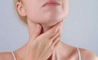 Làm sao để phân biệt viêm amidan hốc mủ với ung thư vòm họng?