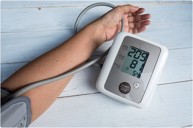 Bị tăng huyết áp nhiều năm phải làm sao? Nên làm gì khi có dấu hiệu biến chứng gây tai biến?