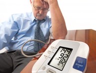 Người cao tuổi cần có chế độ sinh hoạt, ăn uống như thế nào để kiểm soát huyết áp?